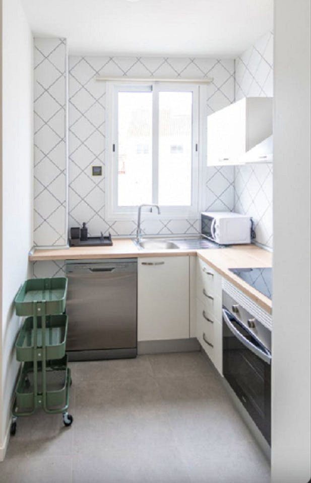 Renovated Stunning Complex w/ Workspaces + Terrace