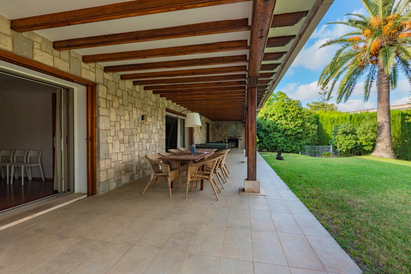 Gorgeous home near La Vallesa Subway Station