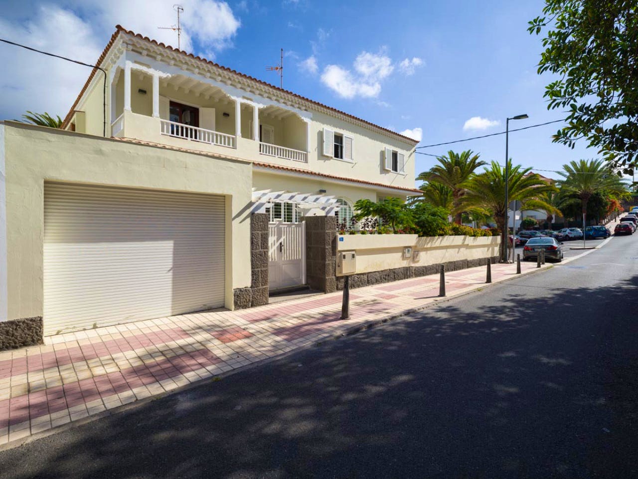 Charming house near The Air Command Canary (MACAN)