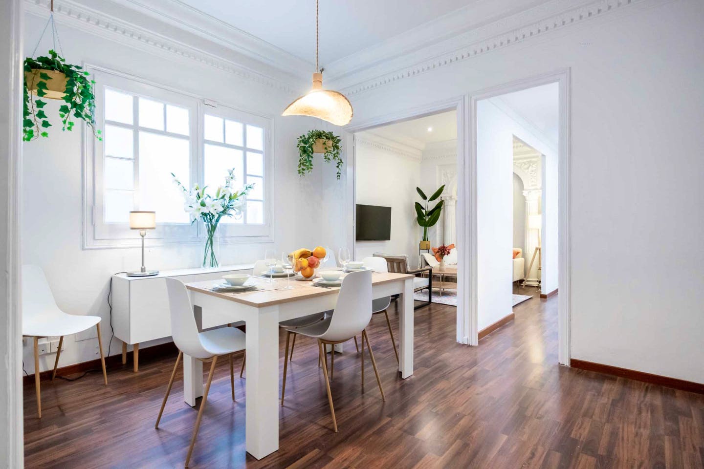 Stunning apartment near Mercat Galvany Market