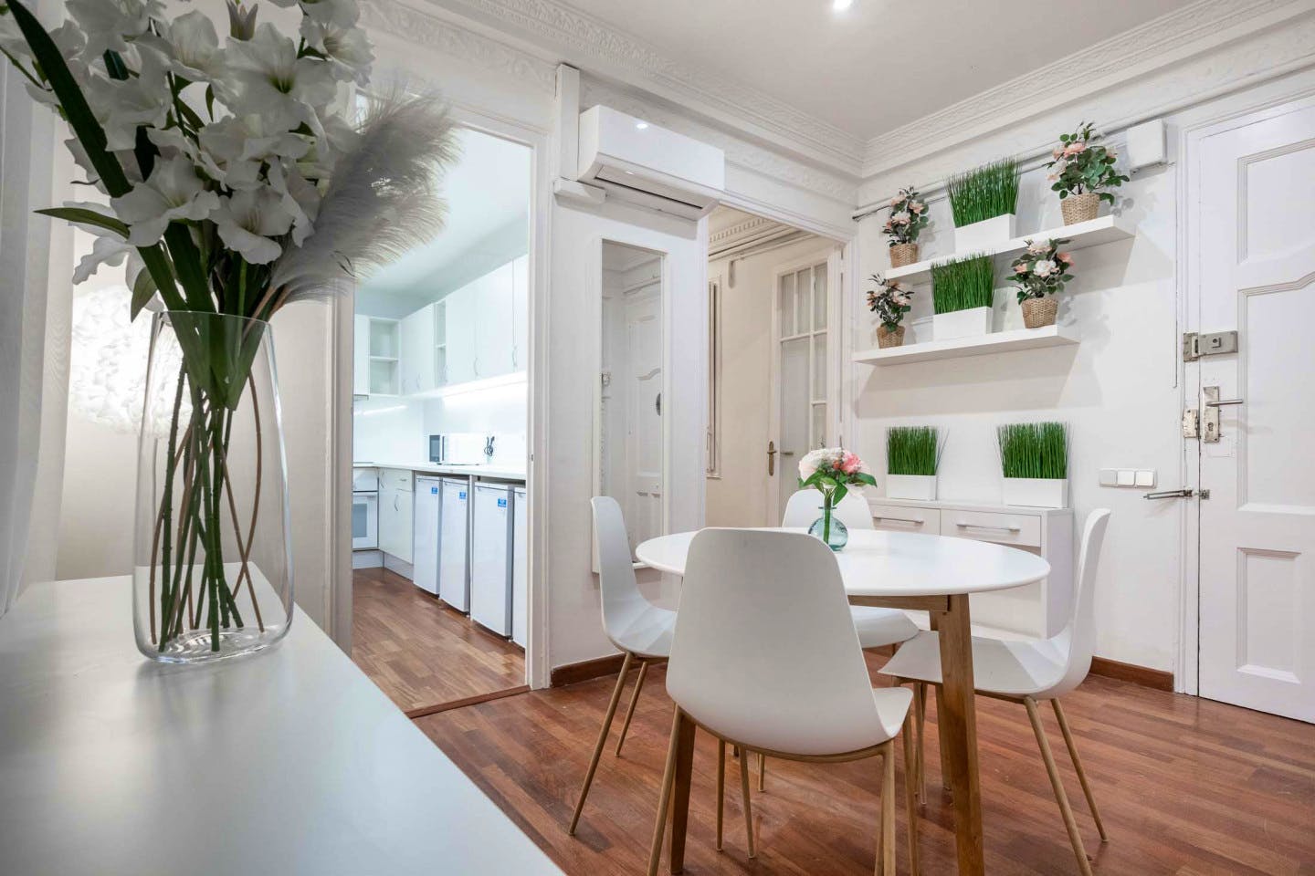 Stylish apartment near Mercat Galvany