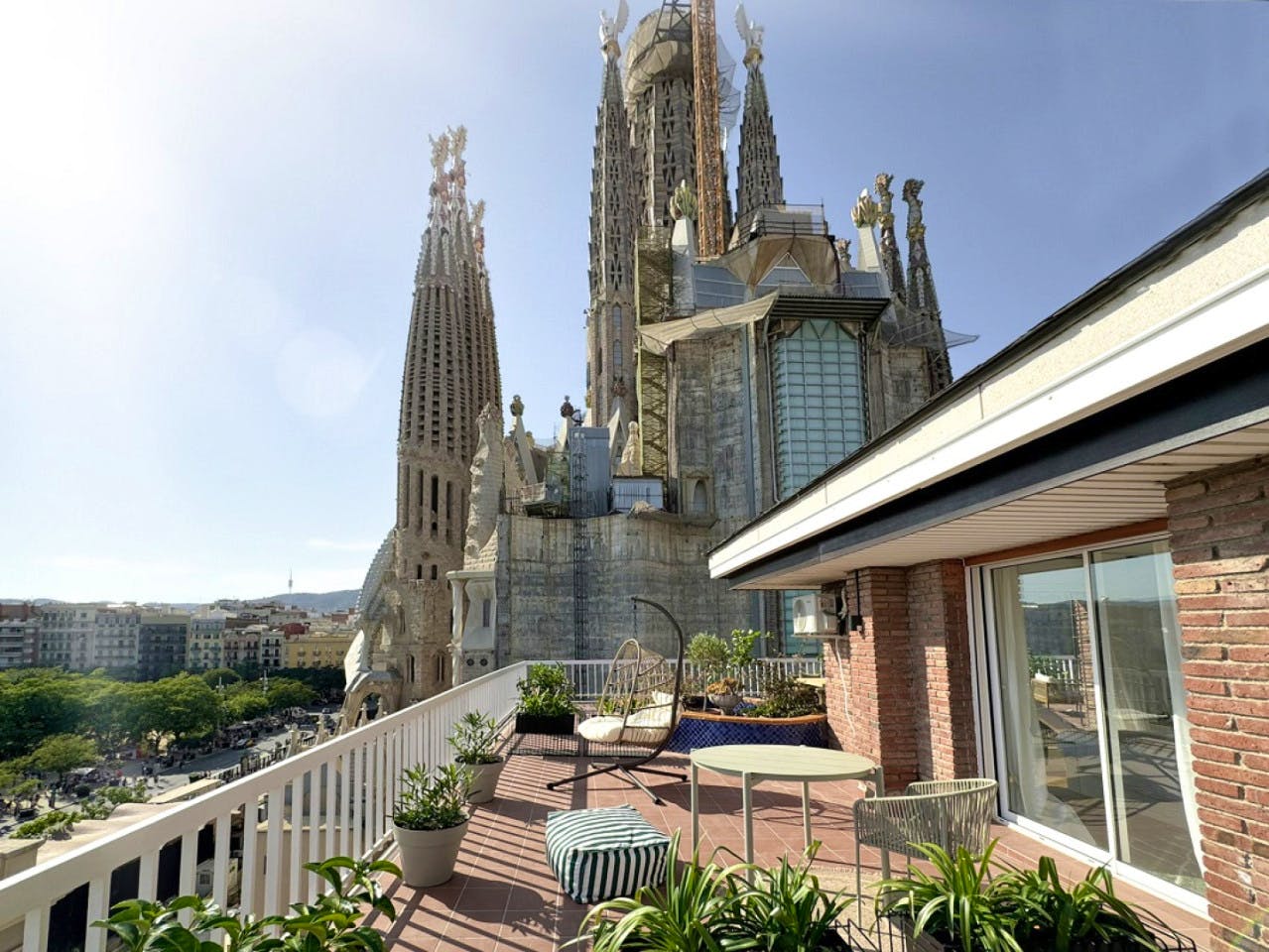 Stylish apartment near Plaça de la Sagrada Família