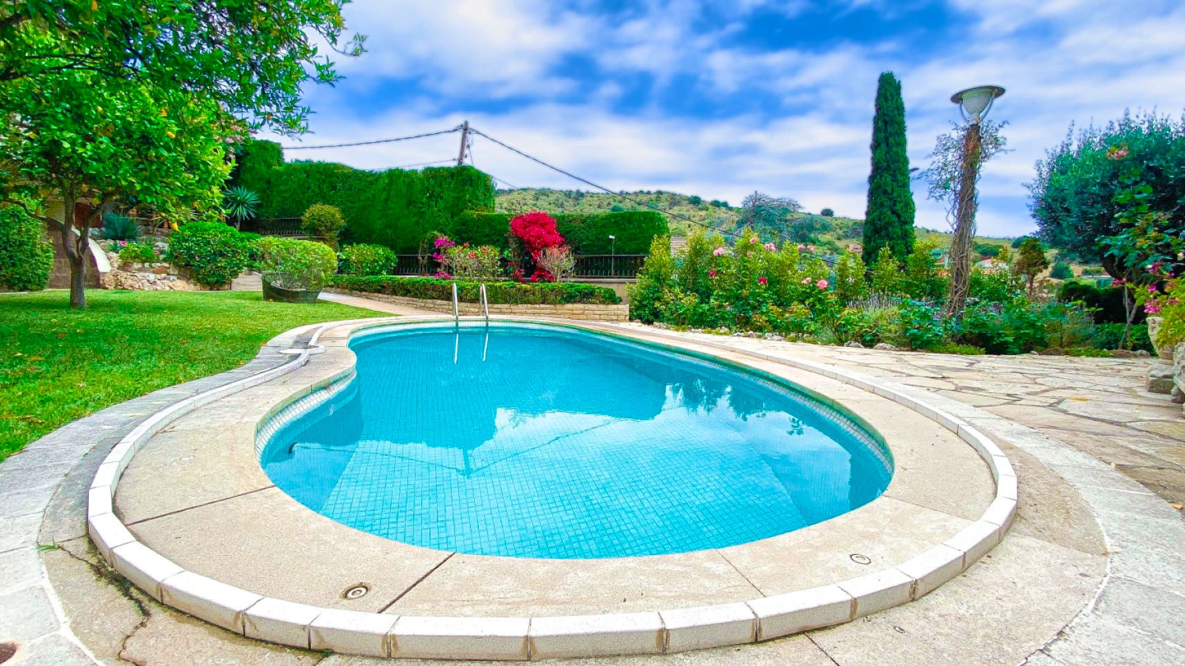 Gorgeous house 10 min from the International University of Catalonia (UIC)