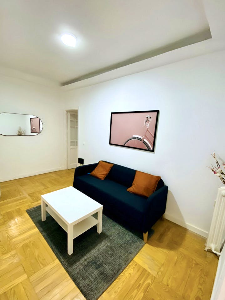 Stylish Coliving Room in Prime Salamanca Location