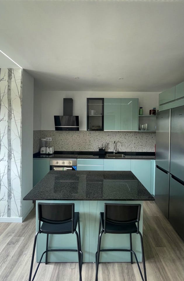 Vibrant Coliving Space for Nomads in Charming La Isleta, Las Palmas