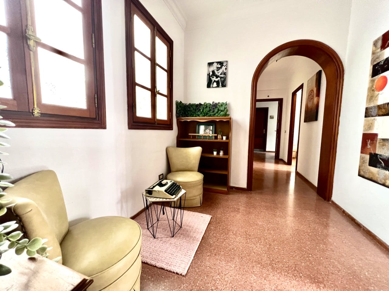 Spacious Coliving Oasis for Nomads in Lively Santa Catalina