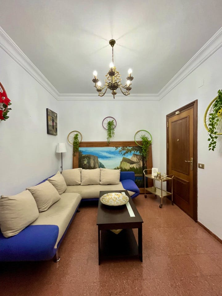 Spacious Coliving Oasis for Nomads in Lively Santa Catalina