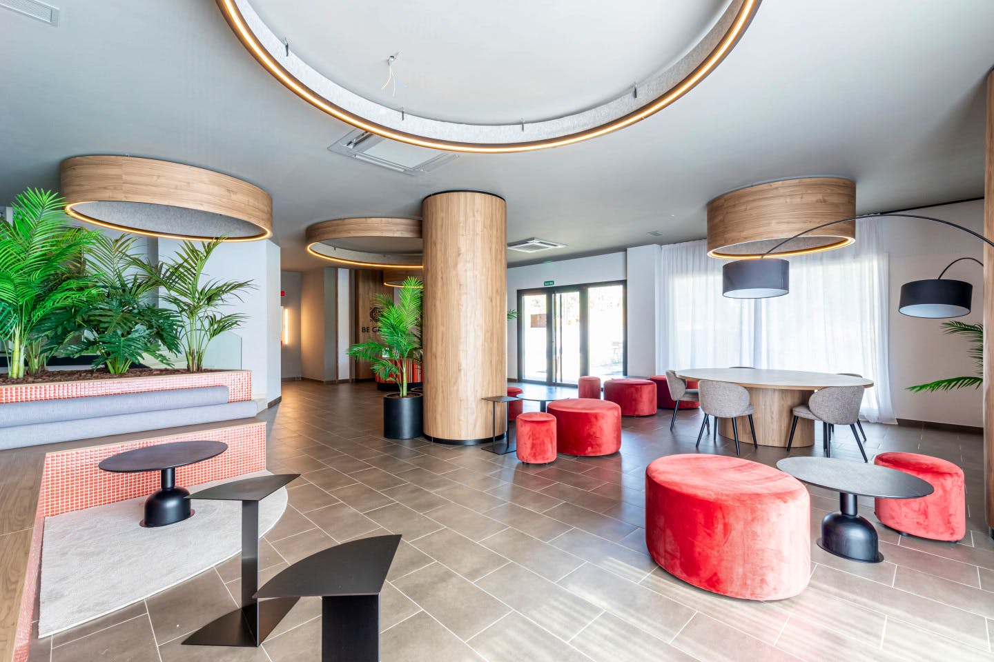 Modern Eco-Friendly Coliving in Vibrant Hacienda Cabello, Málaga