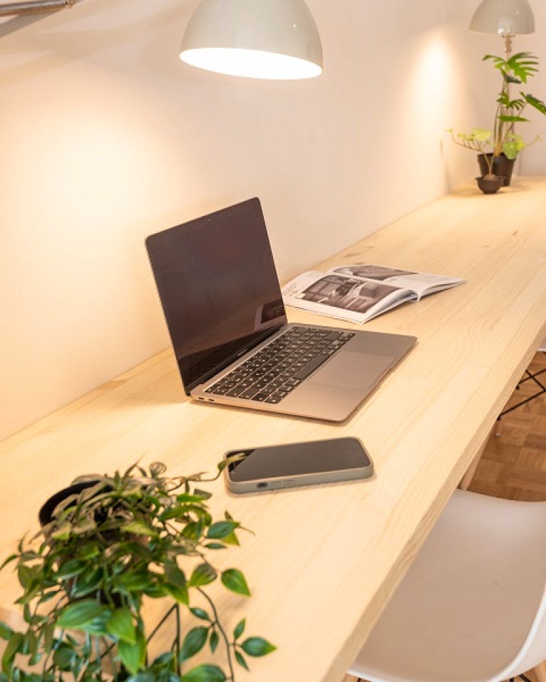 Spacious Designer Coliving Flat with Concierge in Vibrant Eixample