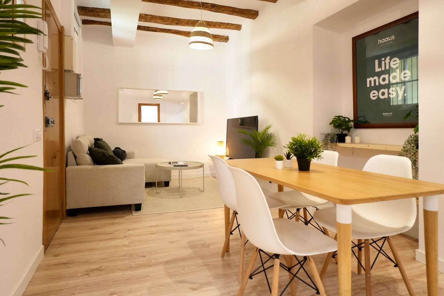 Charming Designer Coliving Space in Historic Ciutat Vella, Barcelona