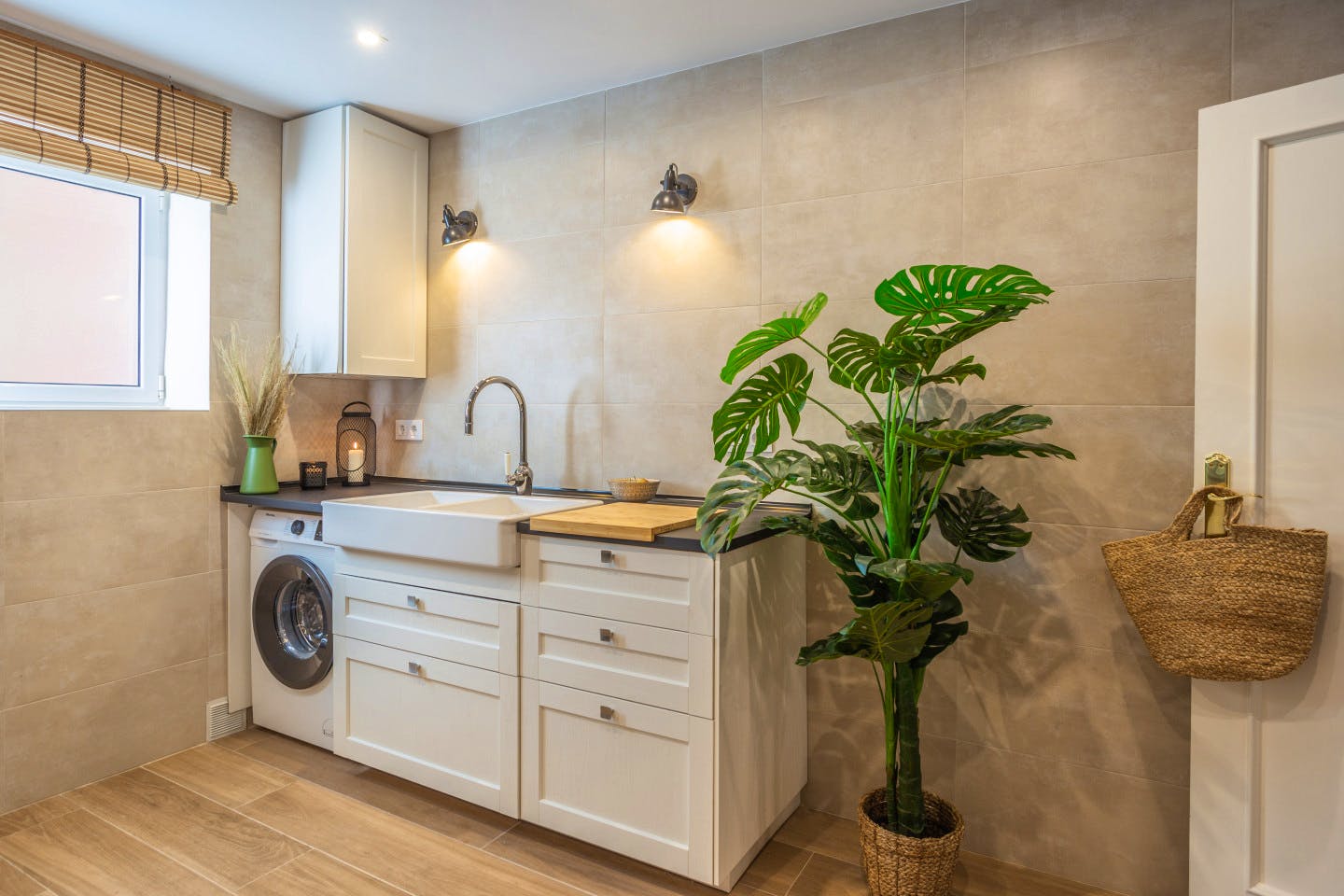 Stylish Coliving in Prime Sants-Montjuïc with Modern Amenities and Cultural Richness