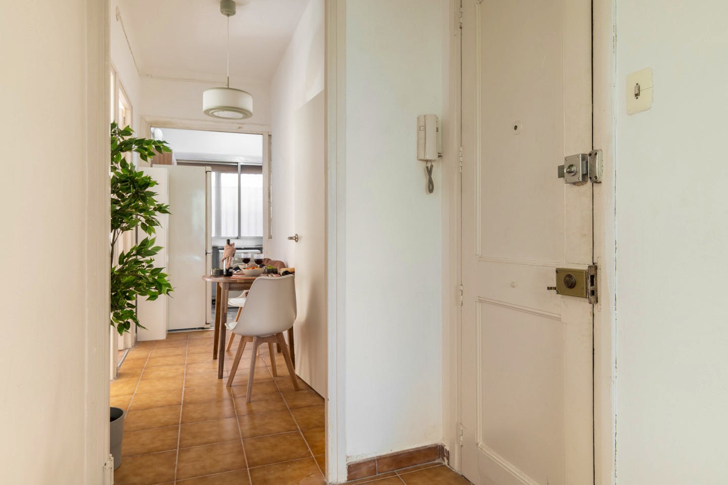 Modern All-Inclusive Coliving in Vibrant Sant Martí, Barcelona