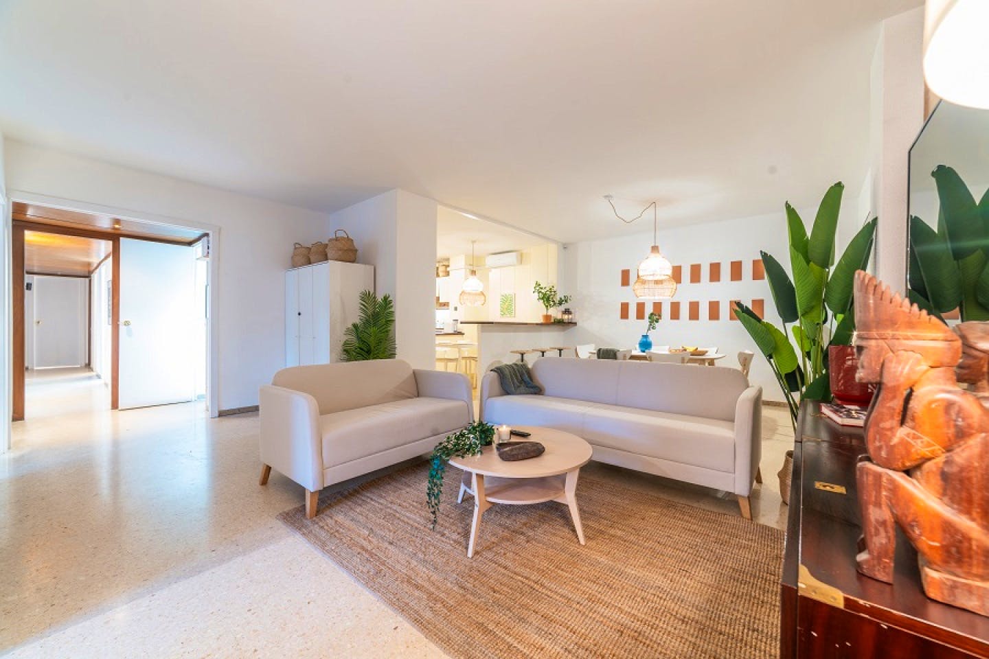 Stylish Wabi-Sabi Coliving Flat with Private Balconies in Authentic Sant Andreu