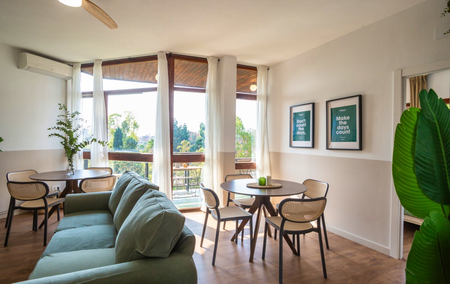 Brightly Renovated Coliving Space with Scenic Views in Elegant Sarrià-Sant Gervasi