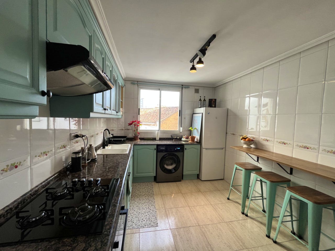 Vibrant Coliving Community for Digital Nomads in Central Valencia's L'Eixample