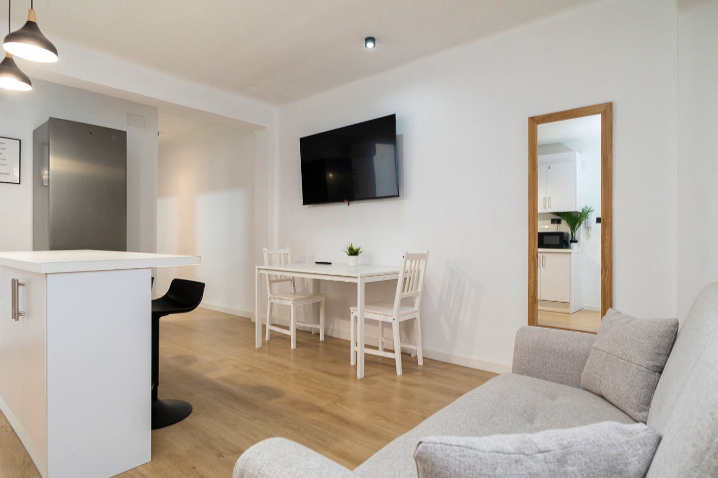 Vibrant Coliving Community in Tranquil Camins al Grau, Valencia