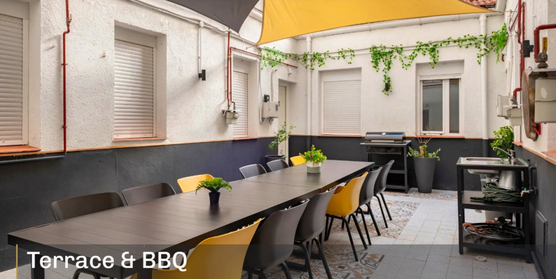 Vibrant Coliving Community in Tetuán with Events & Comforts of Home