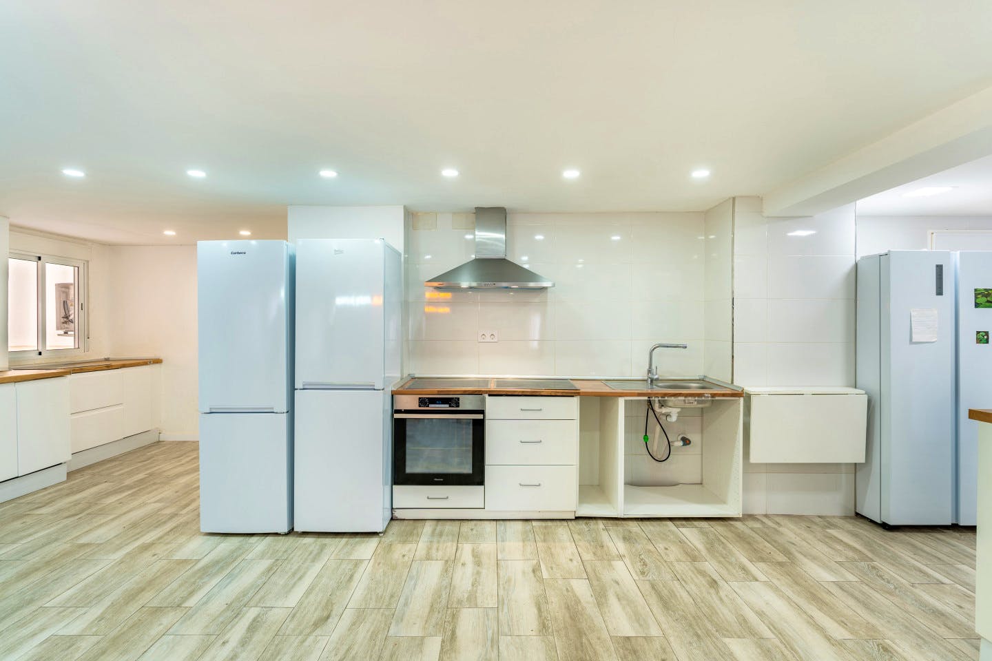 Vibrant Coliving Community in Cruz de Humilladero with All-Inclusive Comfort and Events