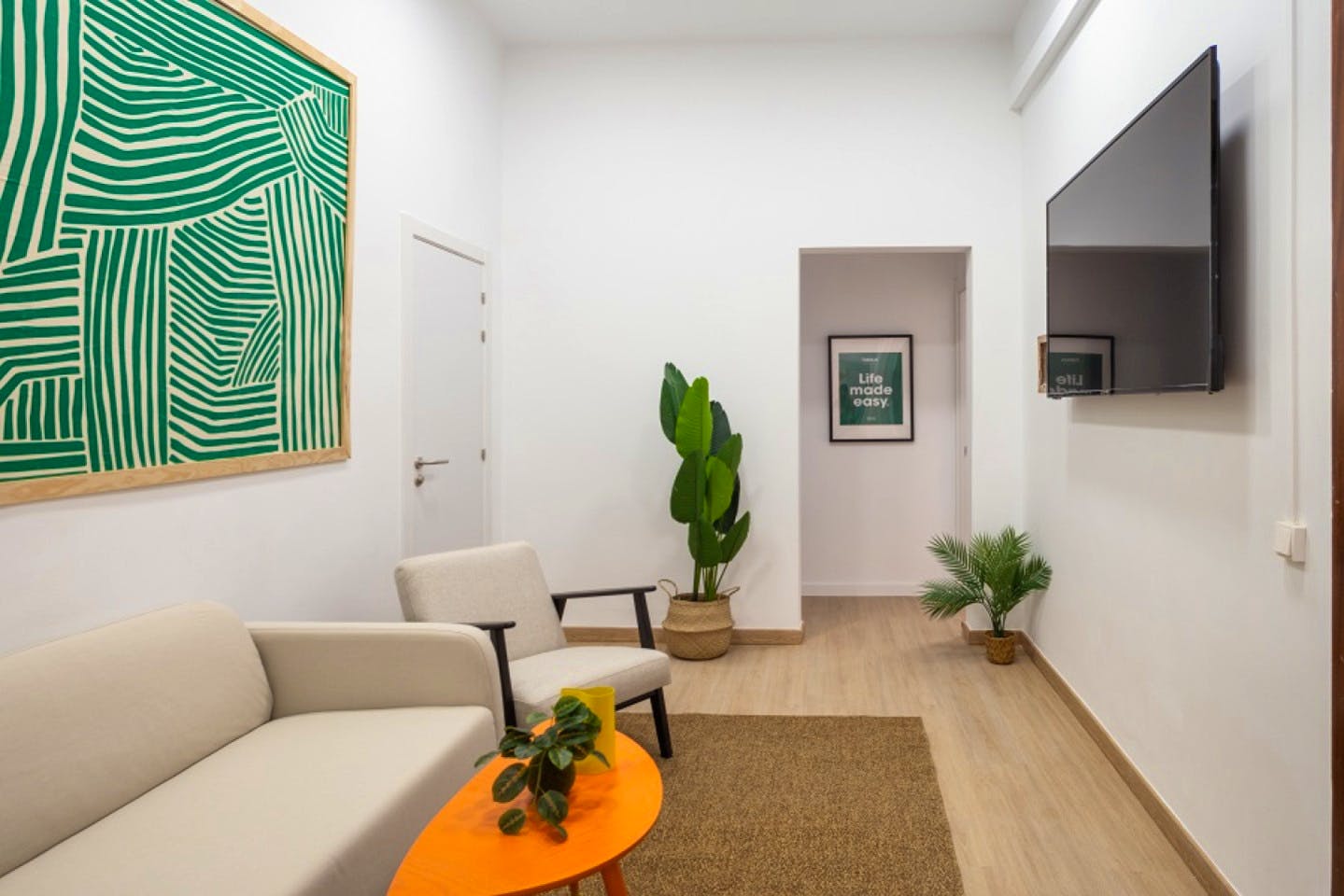 Modern Coliving in Eixample with Designer Amenities & Prime Location