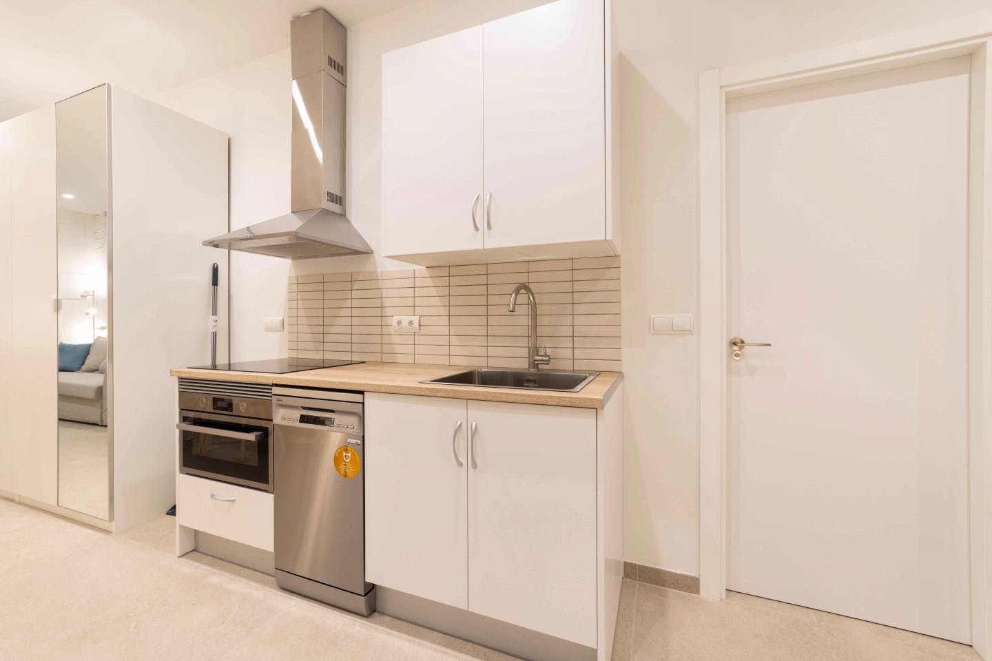 Gorgeous apartment near Central Market