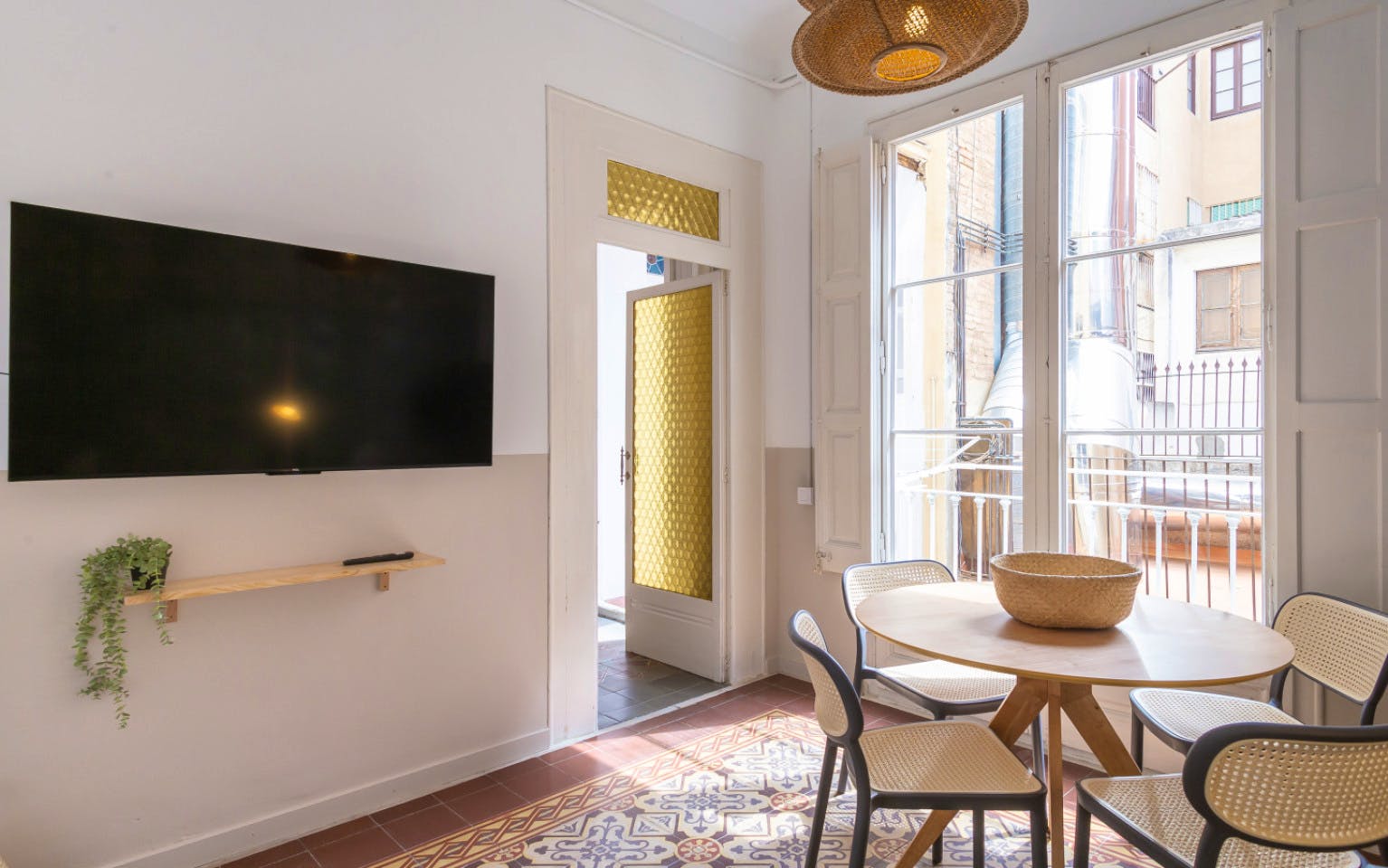 Designer Coliving Flat in Vibrant Sant Andreu, Barcelona
