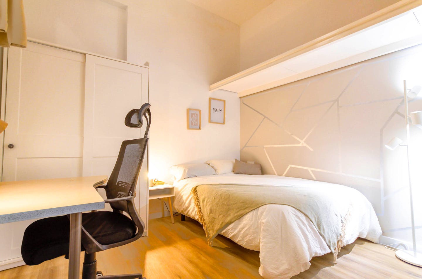 Stylish apartment 3 minutes from Drassanes Metro Station