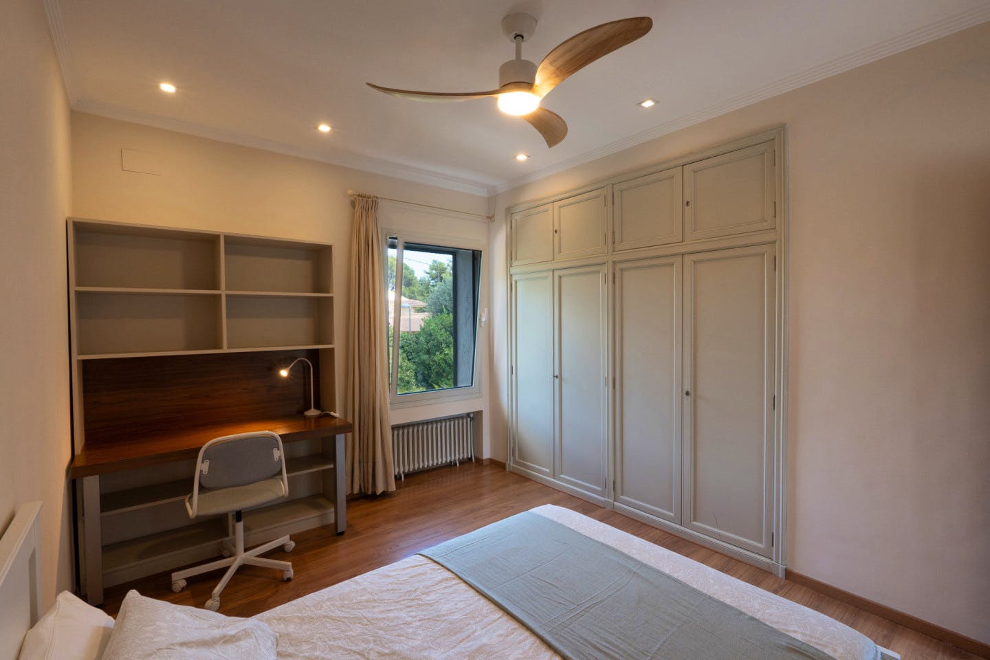 Gorgeous home near La Vallesa Subway Station