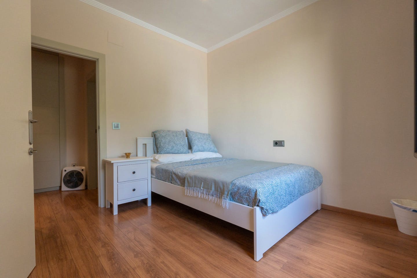 Gorgeous home near La Vallesa Subway Station