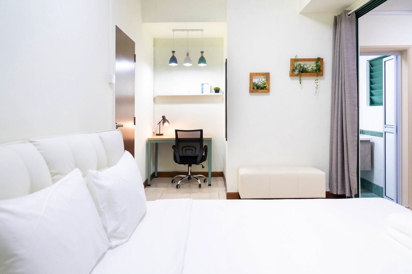 Charming townhouse apartment near Bedok Mkt Pl Bus Stop