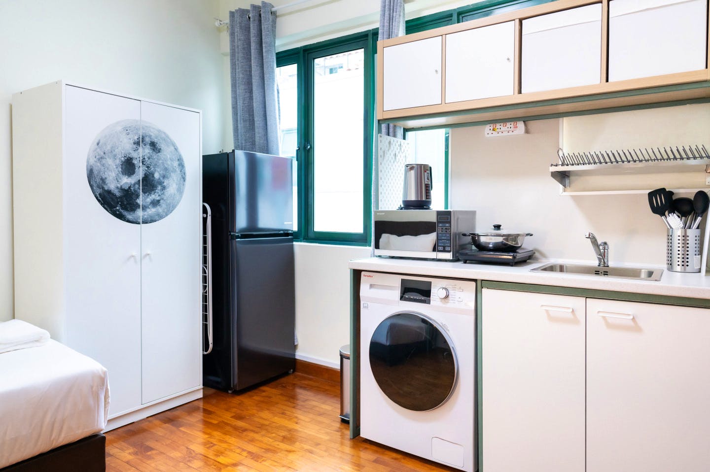 Charming townhouse apartment near Bedok Mkt Pl Bus Stop