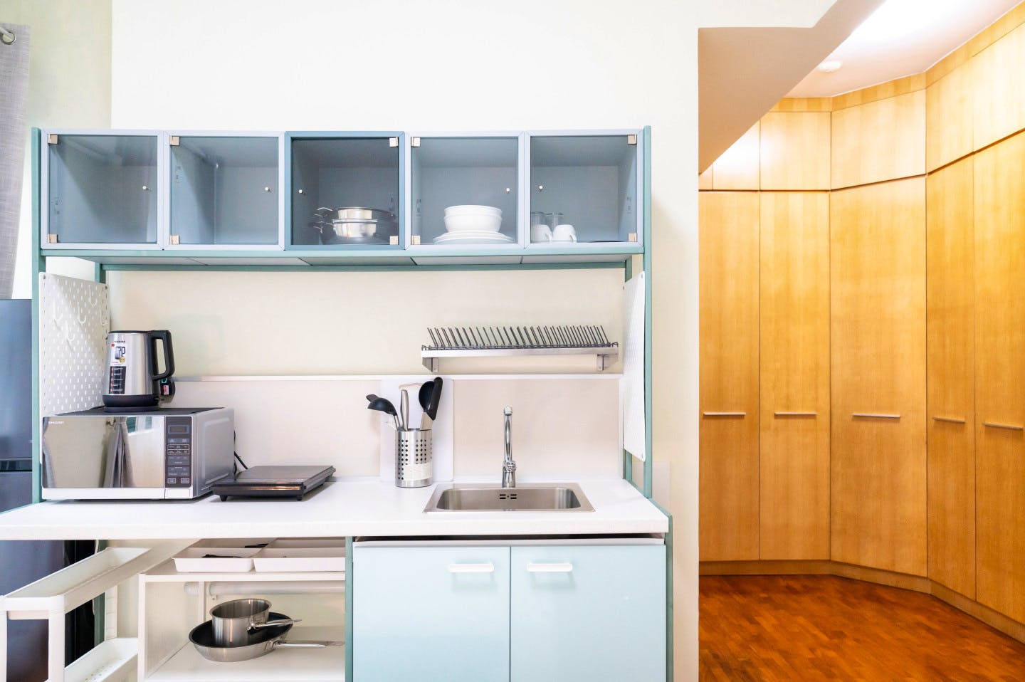 Charming townhouse apartment near Bedok Mkt Pl Bus Stop