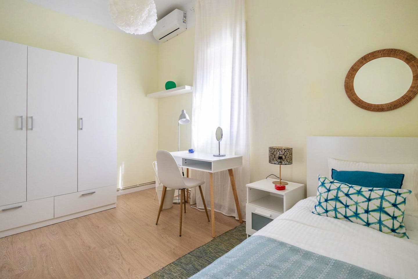 Luxury apartment near Mercat Galvany Market