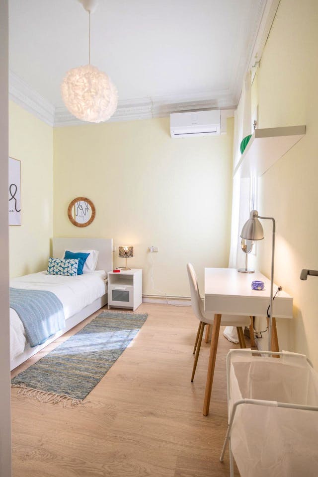 Luxury apartment near Mercat Galvany Market