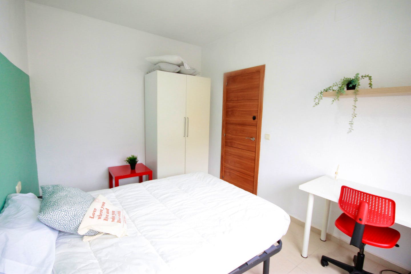 Cozy apartment near Polideportivo La Sagi