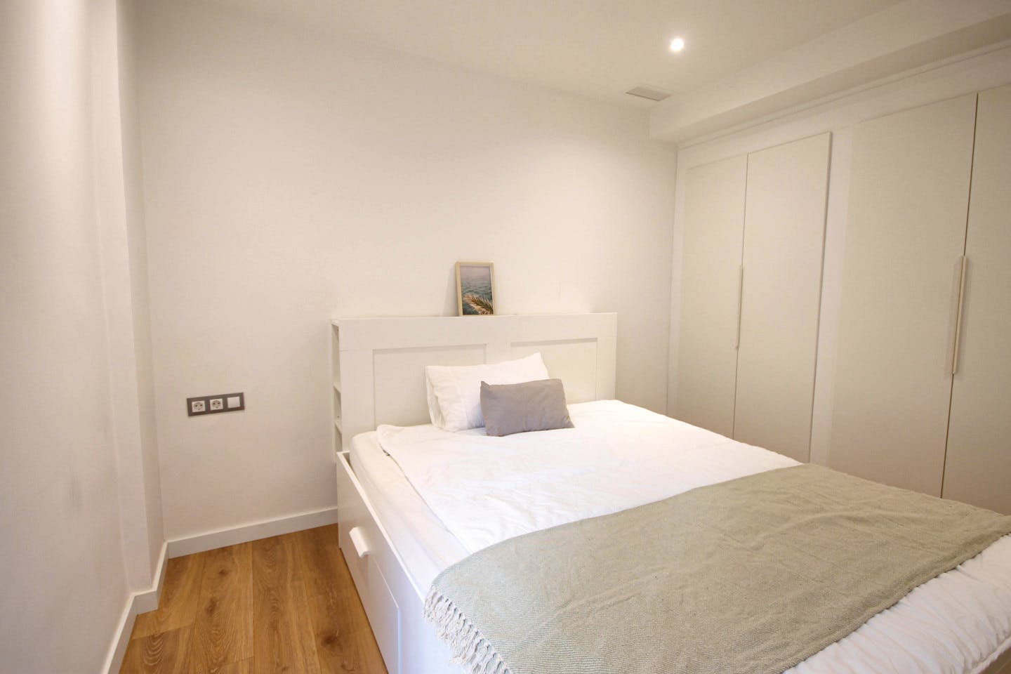 New apartment 5 minutes from Les Corts Metro Station (L3)