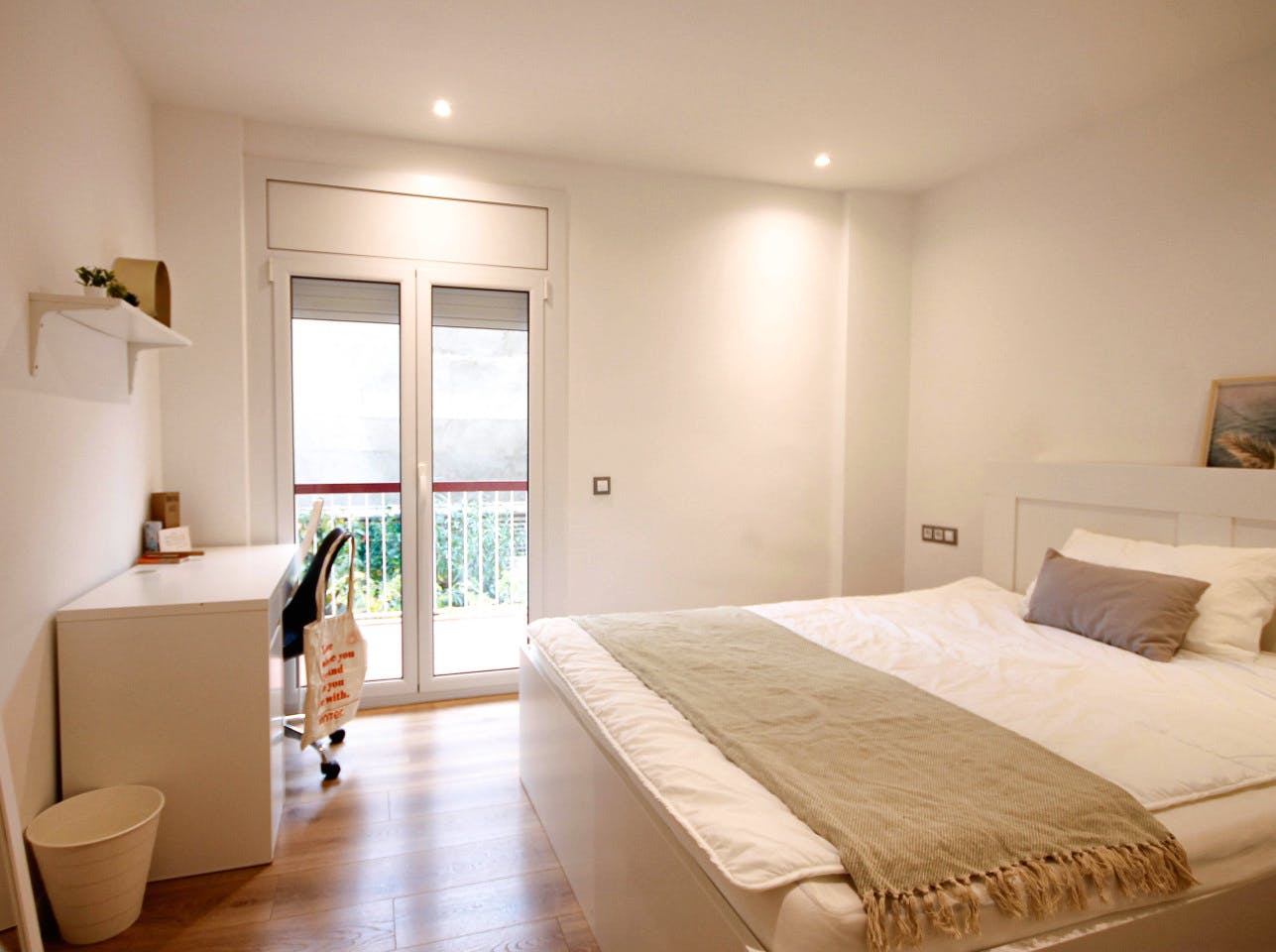 New apartment 5 minutes from Les Corts Metro Station (L3)