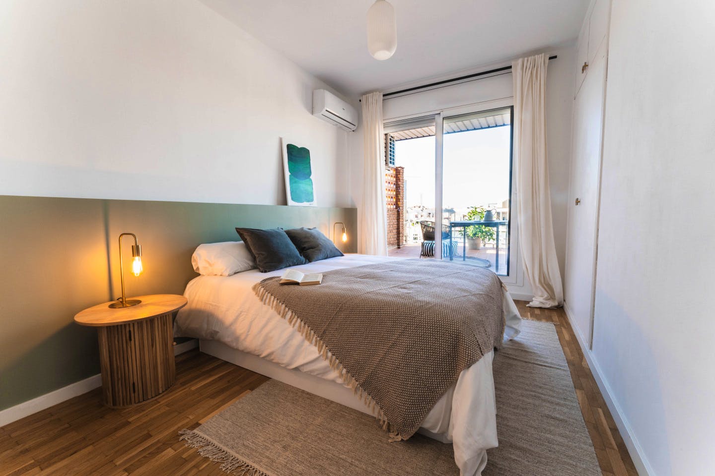 Stylish apartment near Plaça de la Sagrada Família