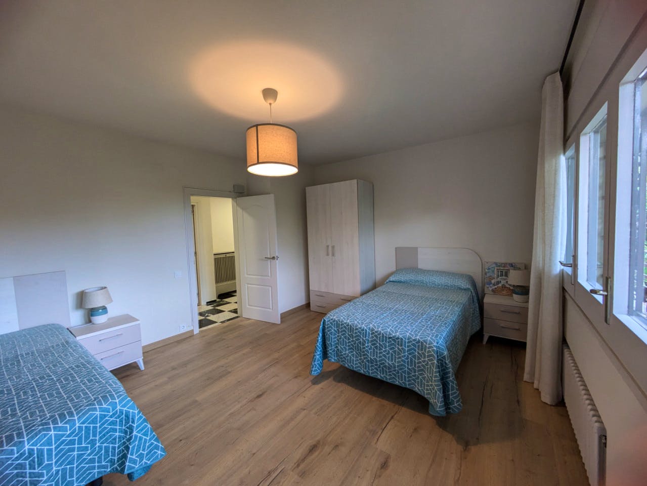 Gorgeous house 10 min from the International University of Catalonia (UIC)