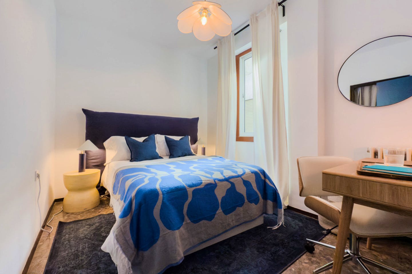 Stylish aparment near Plaça de la Sagrada Família