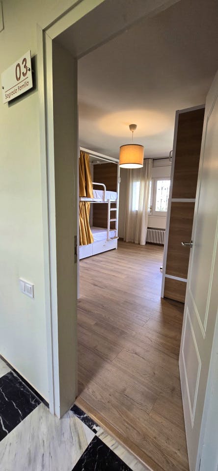 Gorgeous house 10 min from the International University of Catalonia (UIC)