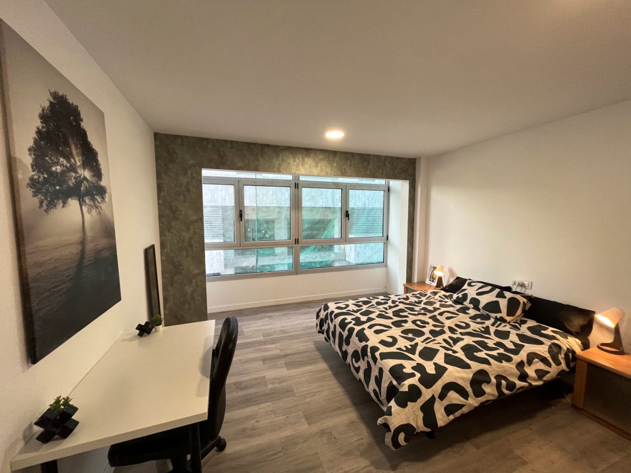 Vibrant Coliving Space for Nomads in Charming La Isleta, Las Palmas