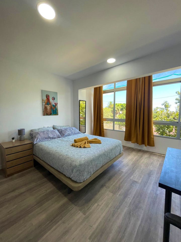 Vibrant Coliving Space for Digital Nomads in Authentic La Isleta