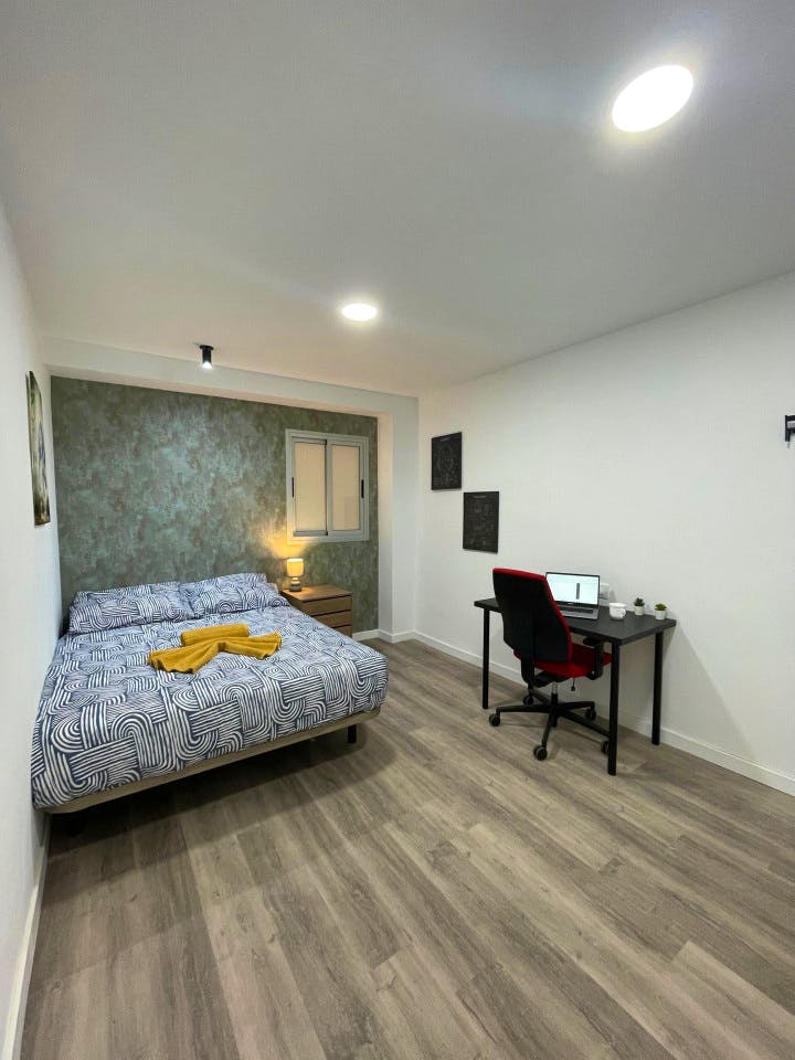 Vibrant Coliving Space for Digital Nomads in Authentic La Isleta