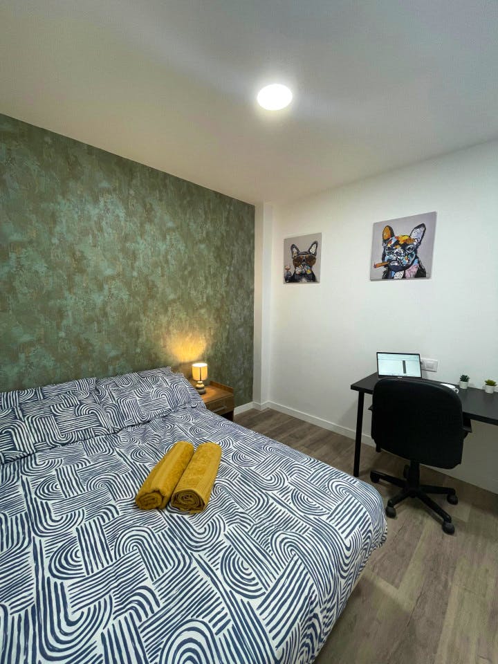 Vibrant Coliving Space for Digital Nomads in Authentic La Isleta