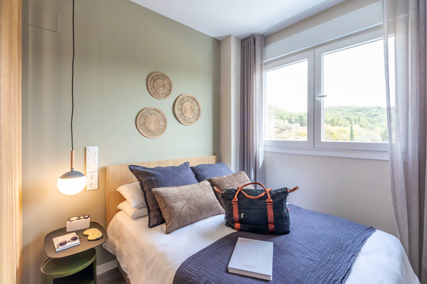 Modern Eco-Friendly Coliving in Vibrant Hacienda Cabello, Málaga