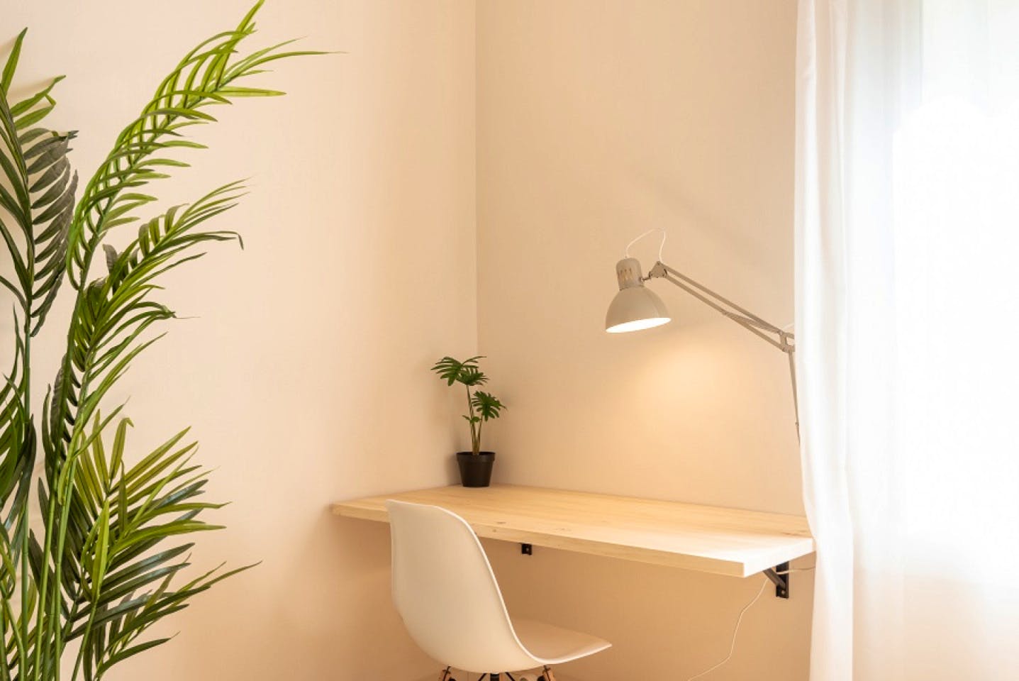 Spacious Designer Coliving Flat with Concierge in Vibrant Eixample