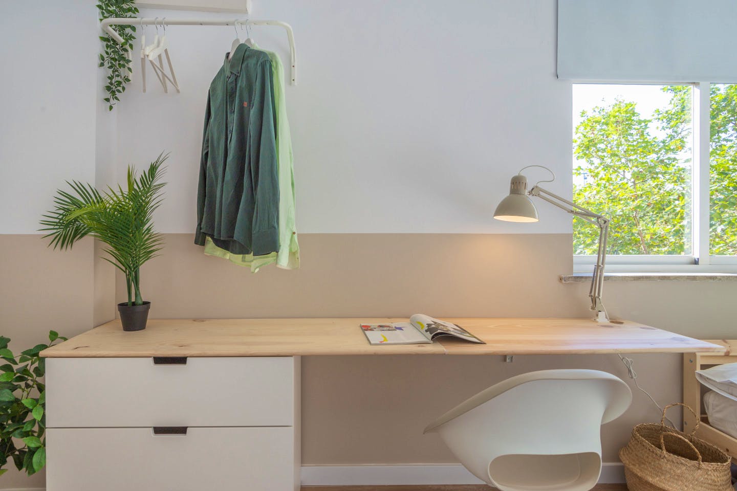 Stylish Coliving in Prime Sants-Montjuïc with Modern Amenities and Cultural Richness