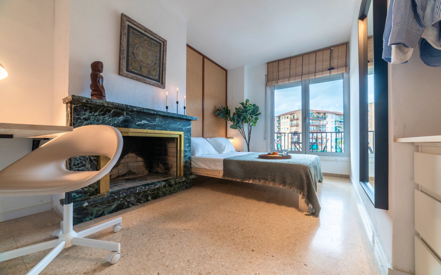 Stylish Wabi-Sabi Coliving Flat with Private Balconies in Authentic Sant Andreu