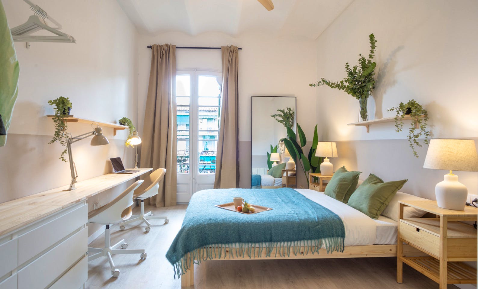Modern Coliving Oasis with Vintage Charm in Authentic Sant Andreu