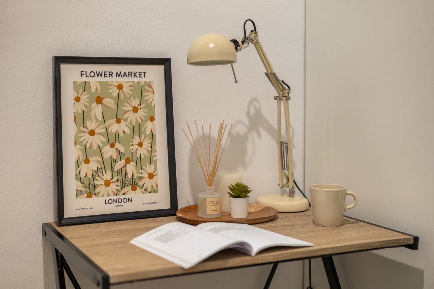 Modern Coliving Room in the Heart of Vibrant Ciutat Vella, Barcelona
